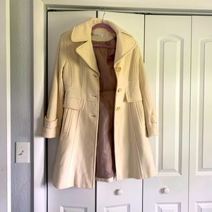 Gorgeous Kenneth Cole coat